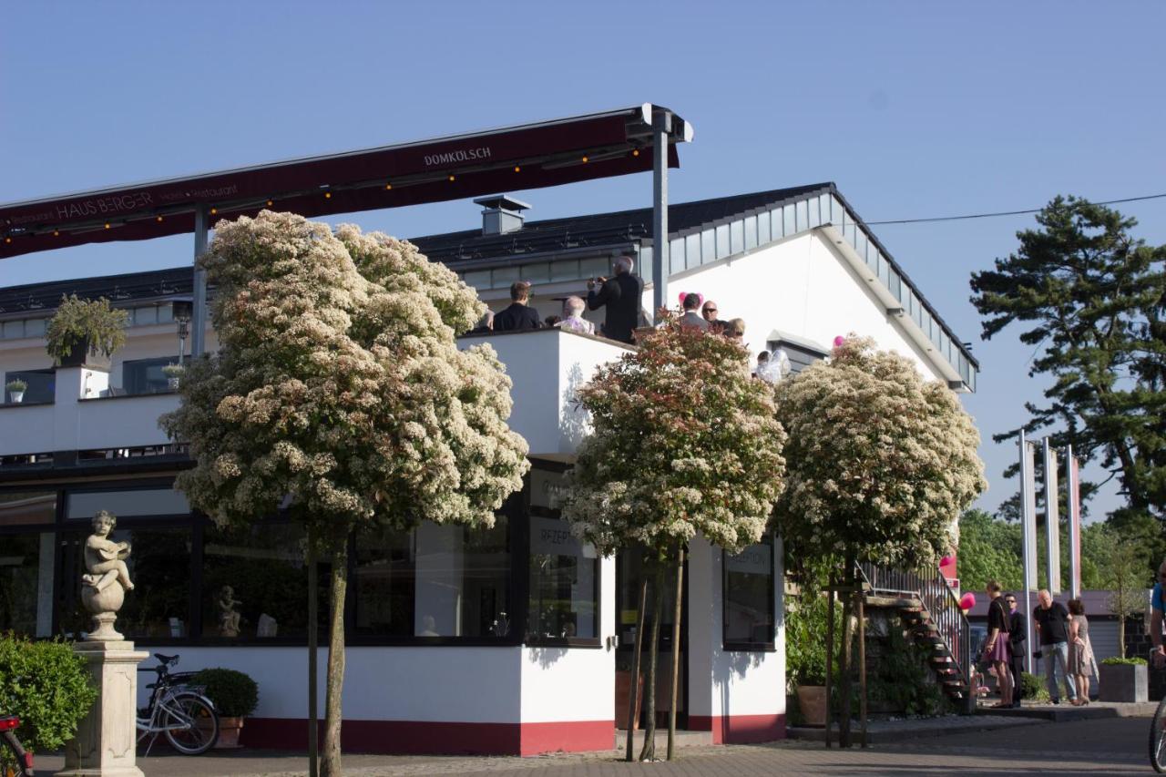 Hotel Haus Berger Keulen Buitenkant foto