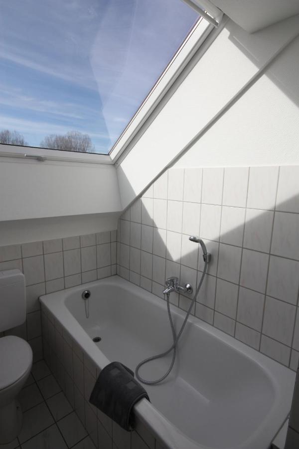 Hotel Haus Berger Keulen Buitenkant foto